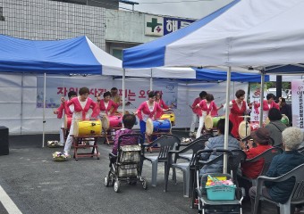 『“자원봉사가 꽃피는 오일장” 행사 의흥면 전통시장 진행』